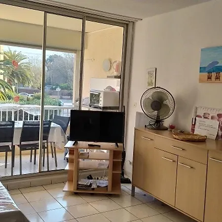 Apartment 2 Pieces 6 Pers A 400m De La Avec Parking - Fr-1-776-74